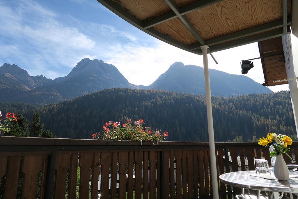GABRIEL Hotel und Restaurant Scuol Exterior foto